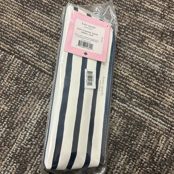 Kate Spade ♠️ Navy and White Striped Pencil Case - Picture 3 of 6